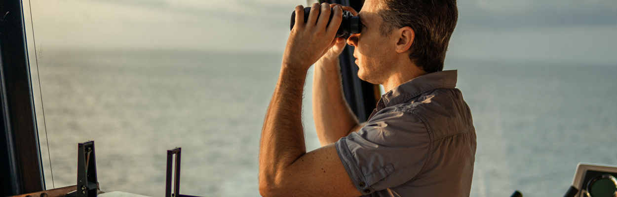 captain of the ship binoculars